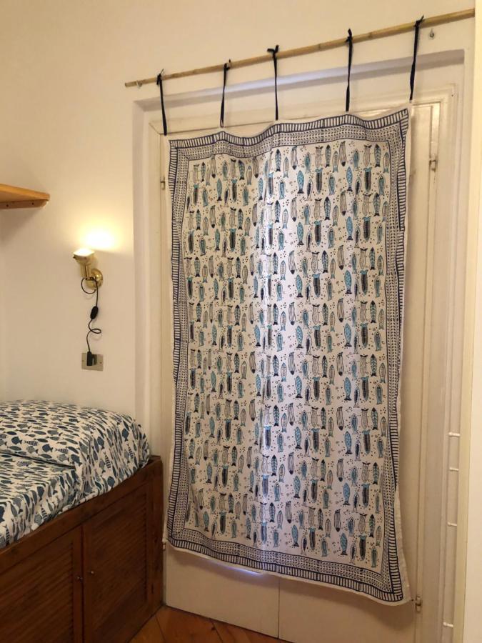 La Piazzetta Apartment Капрая Екстериор снимка