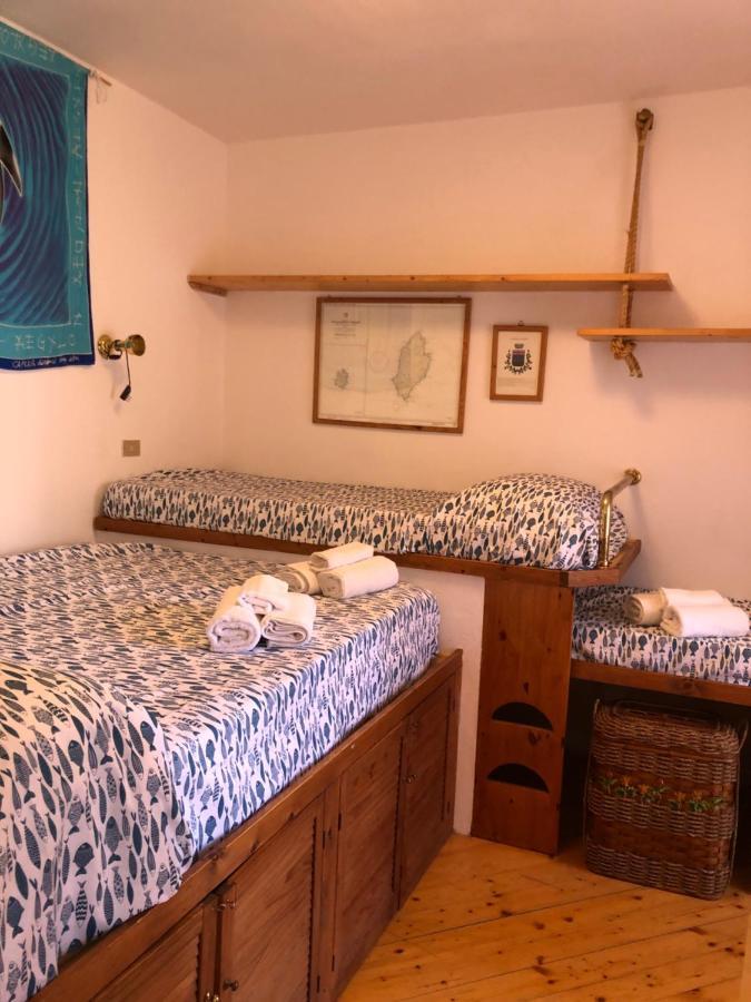 La Piazzetta Apartment Капрая Екстериор снимка