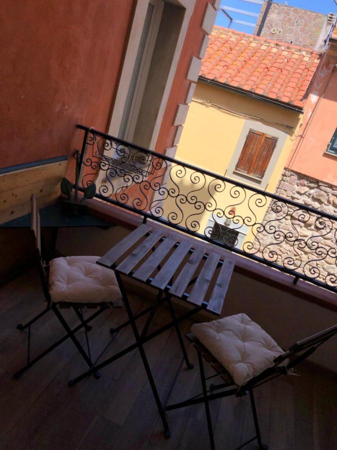 La Piazzetta Apartment Капрая Екстериор снимка