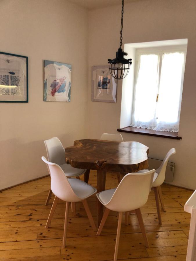 La Piazzetta Apartment Капрая Екстериор снимка